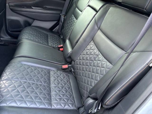 Certified 2024 Nissan Murano Platinum w/ Cargo Package FWD image 10