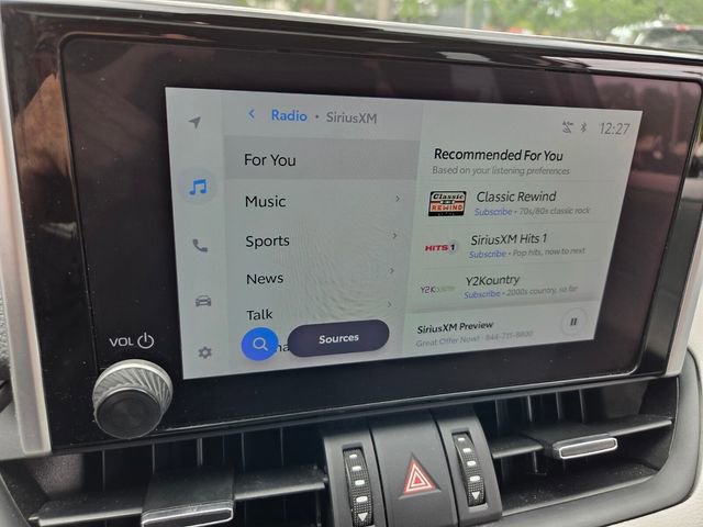 Used 2023 Toyota RAV4 XLE Premium image 15