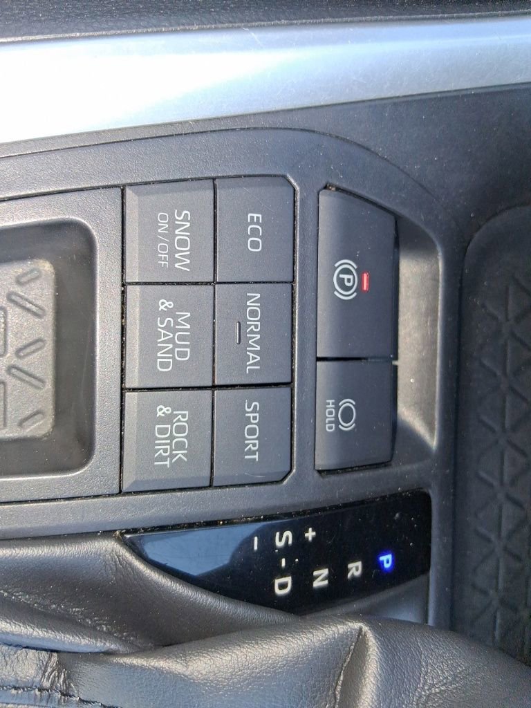 Used 2019 Toyota RAV4 XLE w/ Convenience Package image 19