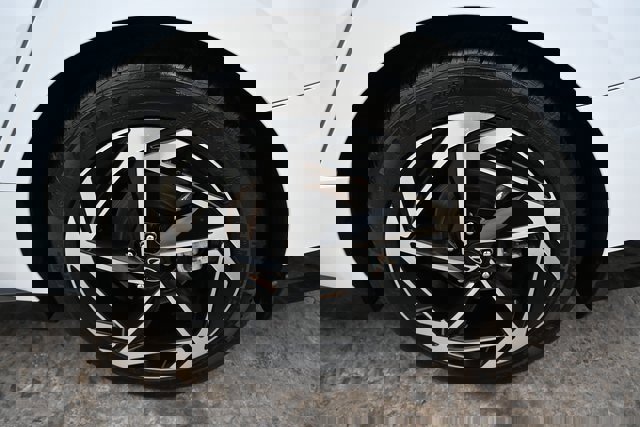 Used 2024 Hyundai Sonata SEL w/ Convenience Package image 13