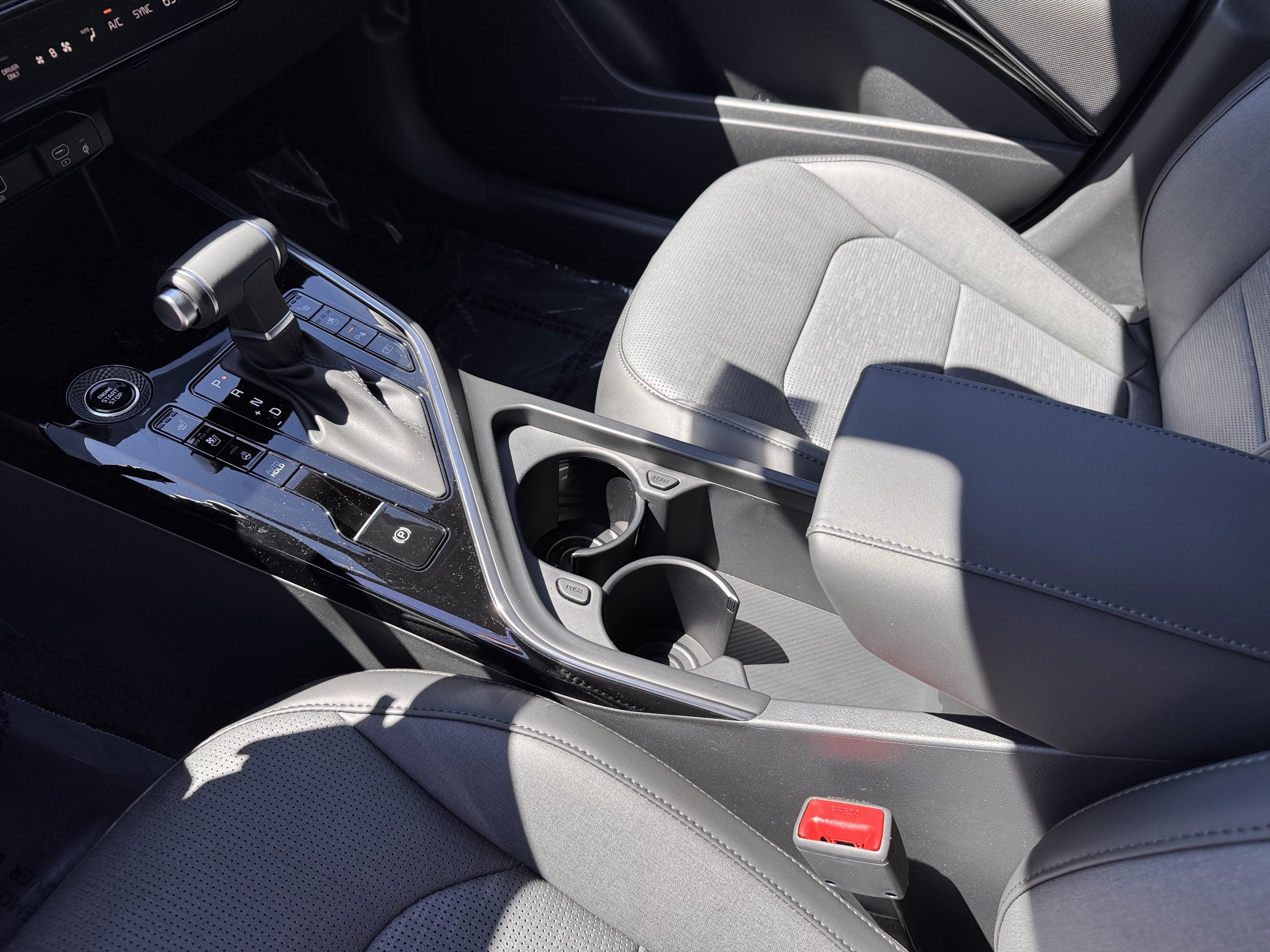 New 2026 Kia Niro SX Touring FWD image 11