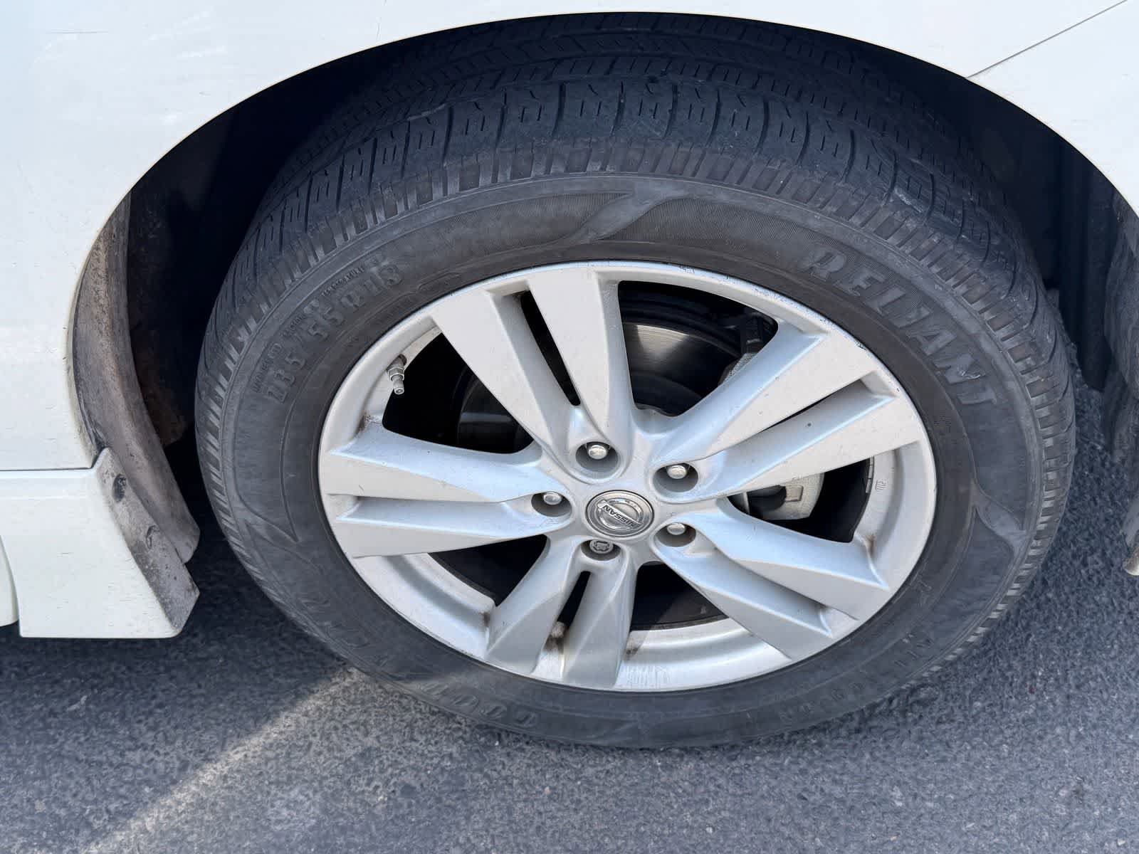 Used 2015 Nissan Quest SL FWD image 6