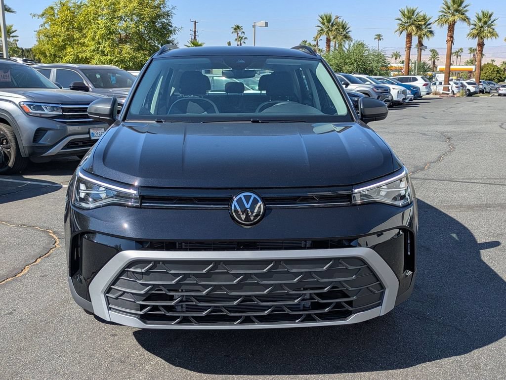Certified 2025 Volkswagen Taos S FWD image 7