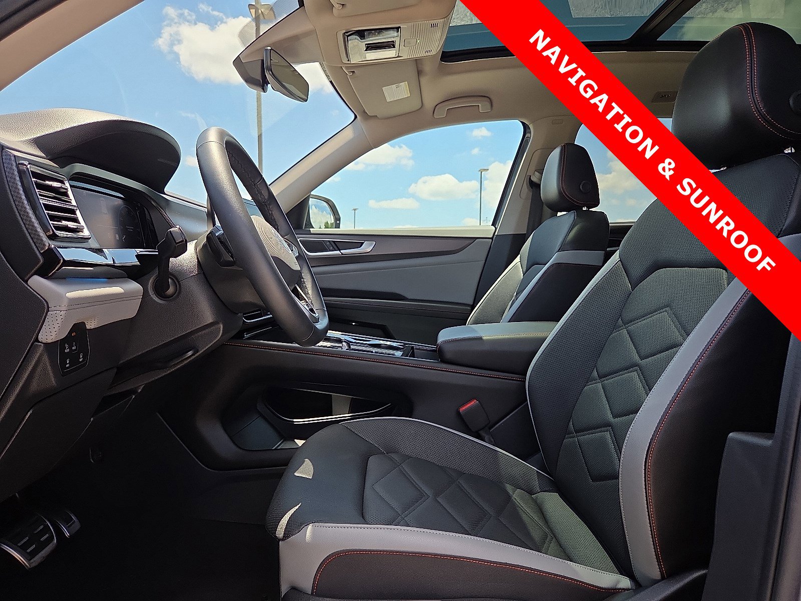 Used 2024 Volkswagen Atlas Peak Edition SEL image 17