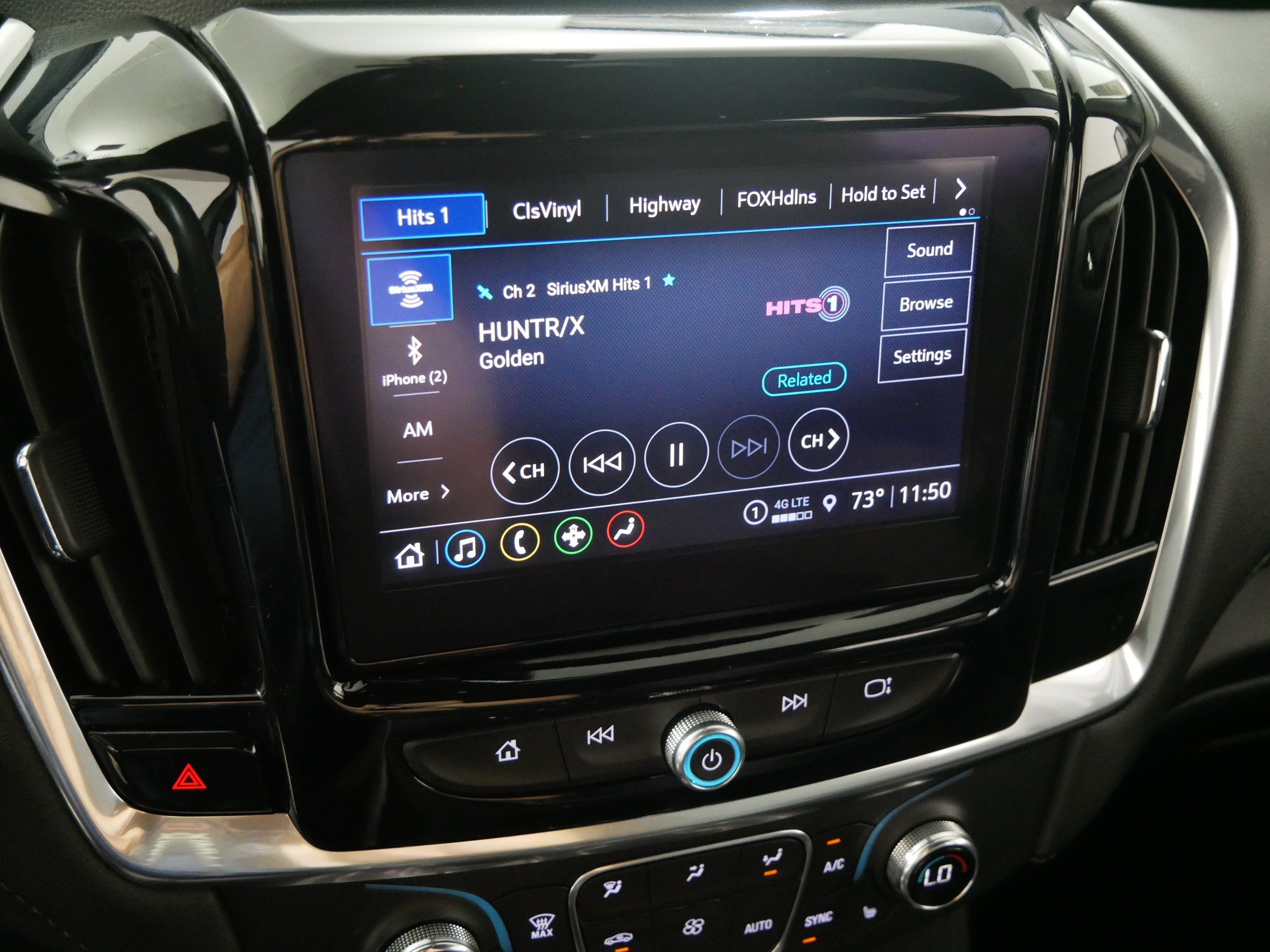 Used 2023 Chevrolet Traverse LT FWD image 22