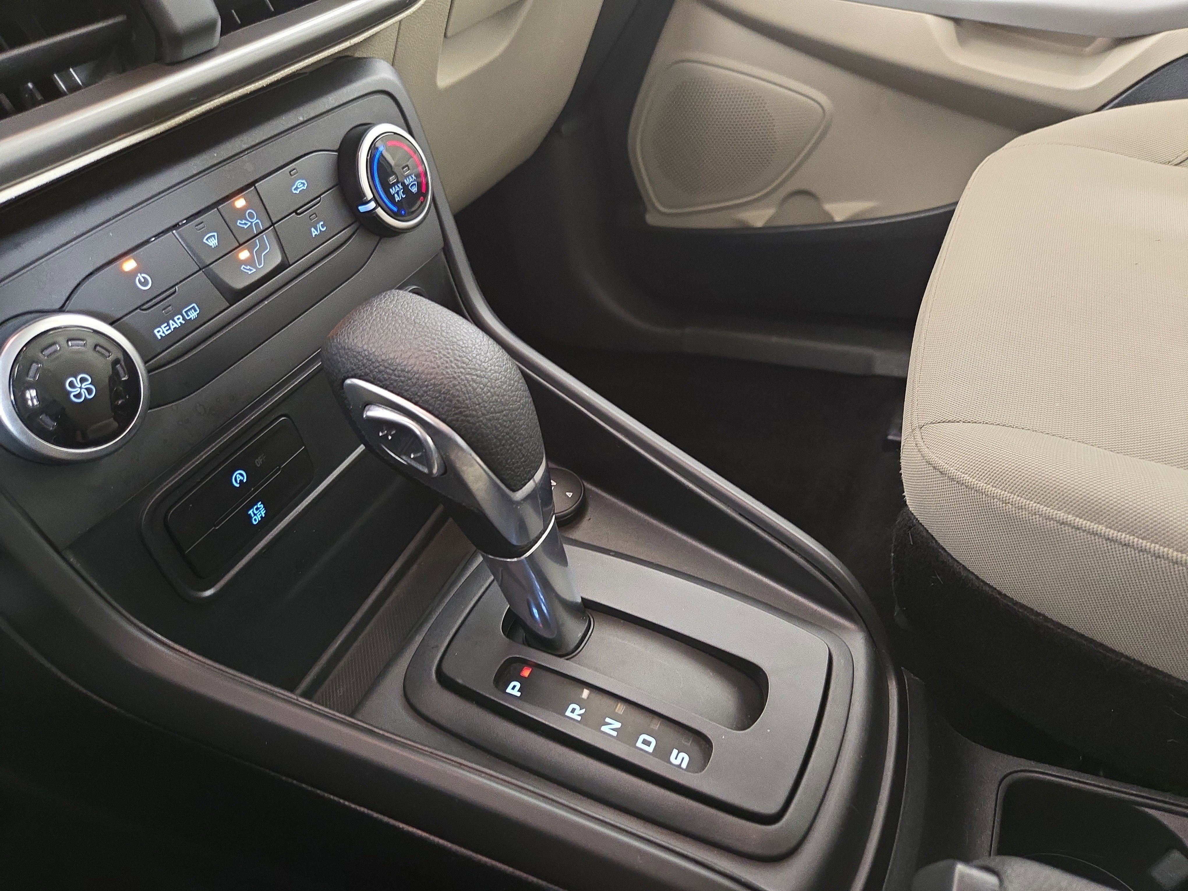 Used 2018 Ford EcoSport S image 19