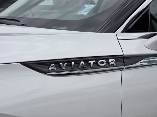 Used 2024 Lincoln Aviator Reserve w/ Equipment Group 201A RWD image 3