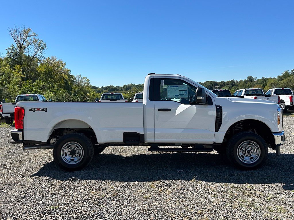New 2027 Ford F250 XL w/ XL Chrome Package AWD/4WD image 4