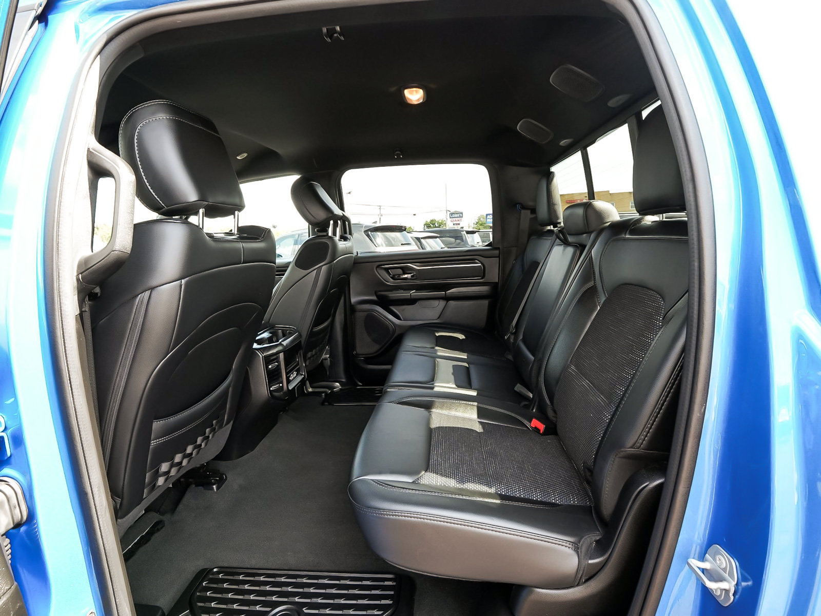 Used 2023 RAM 1500 Big Horn AWD/4WD image 33