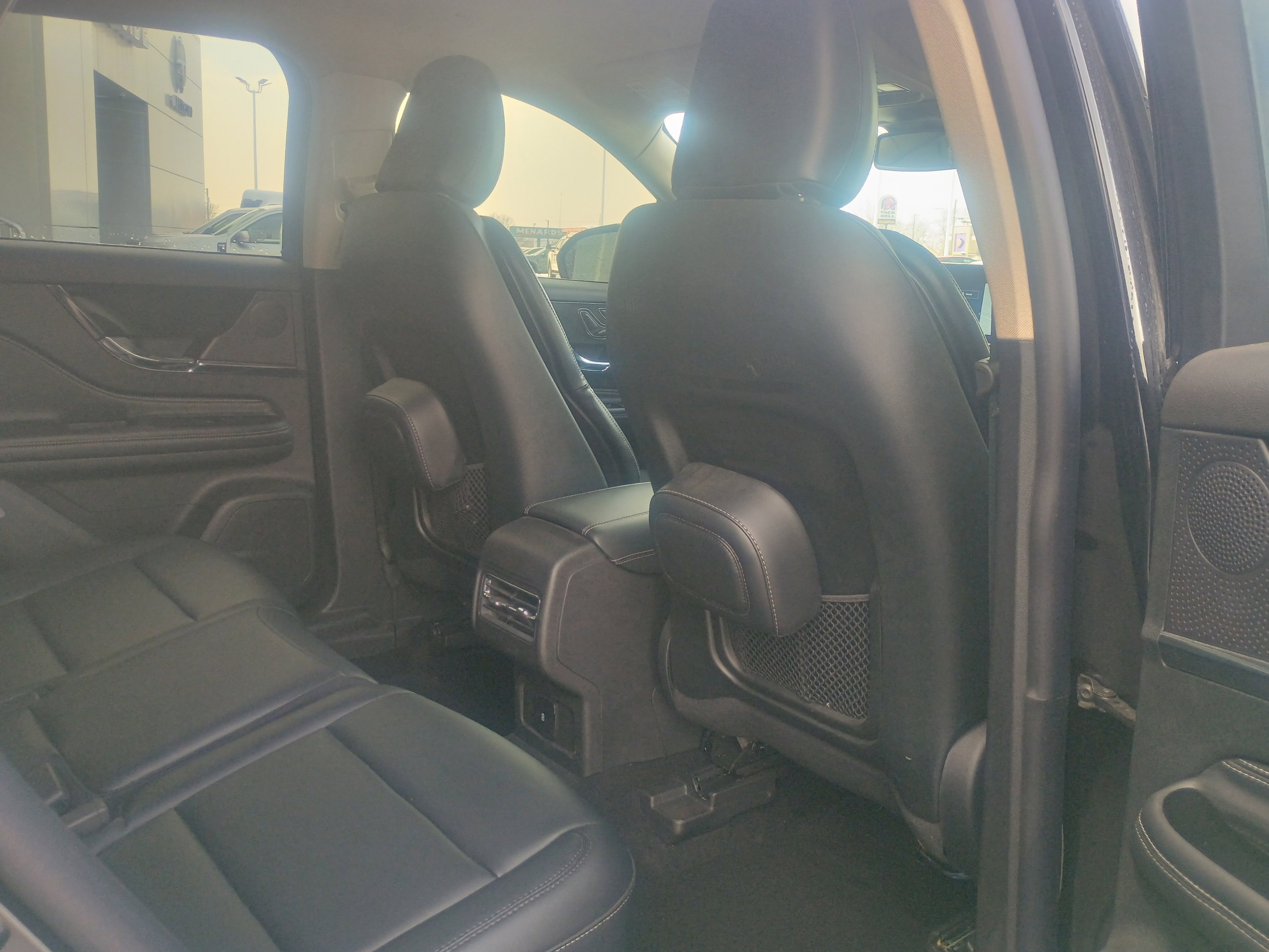 Used 2025 Lincoln Corsair AWD image 14