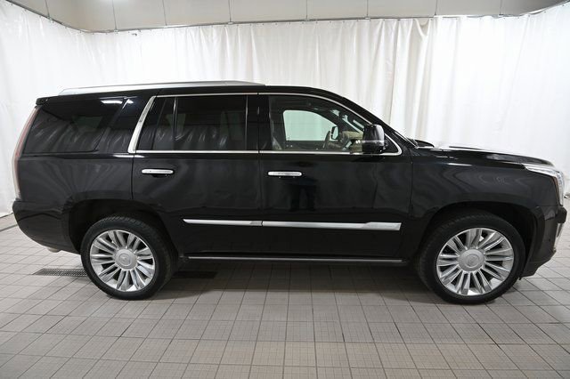 Used 2020 Cadillac Escalade Platinum AWD/4WD image 15