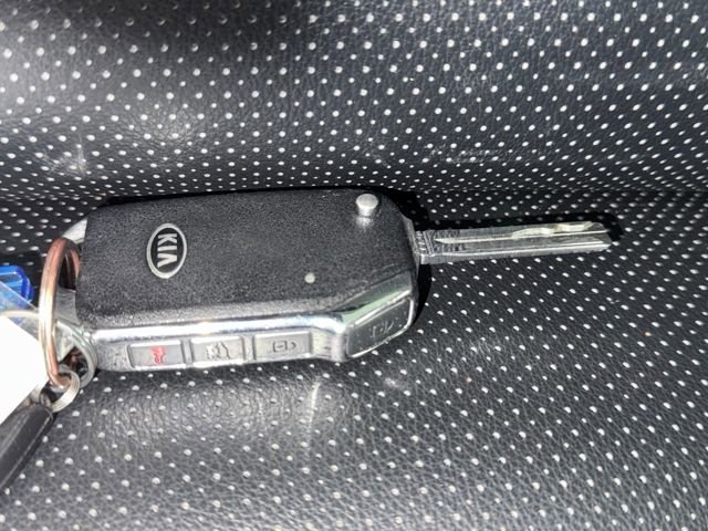 Used 2022 Kia Sportage Nightfall Edition image 38