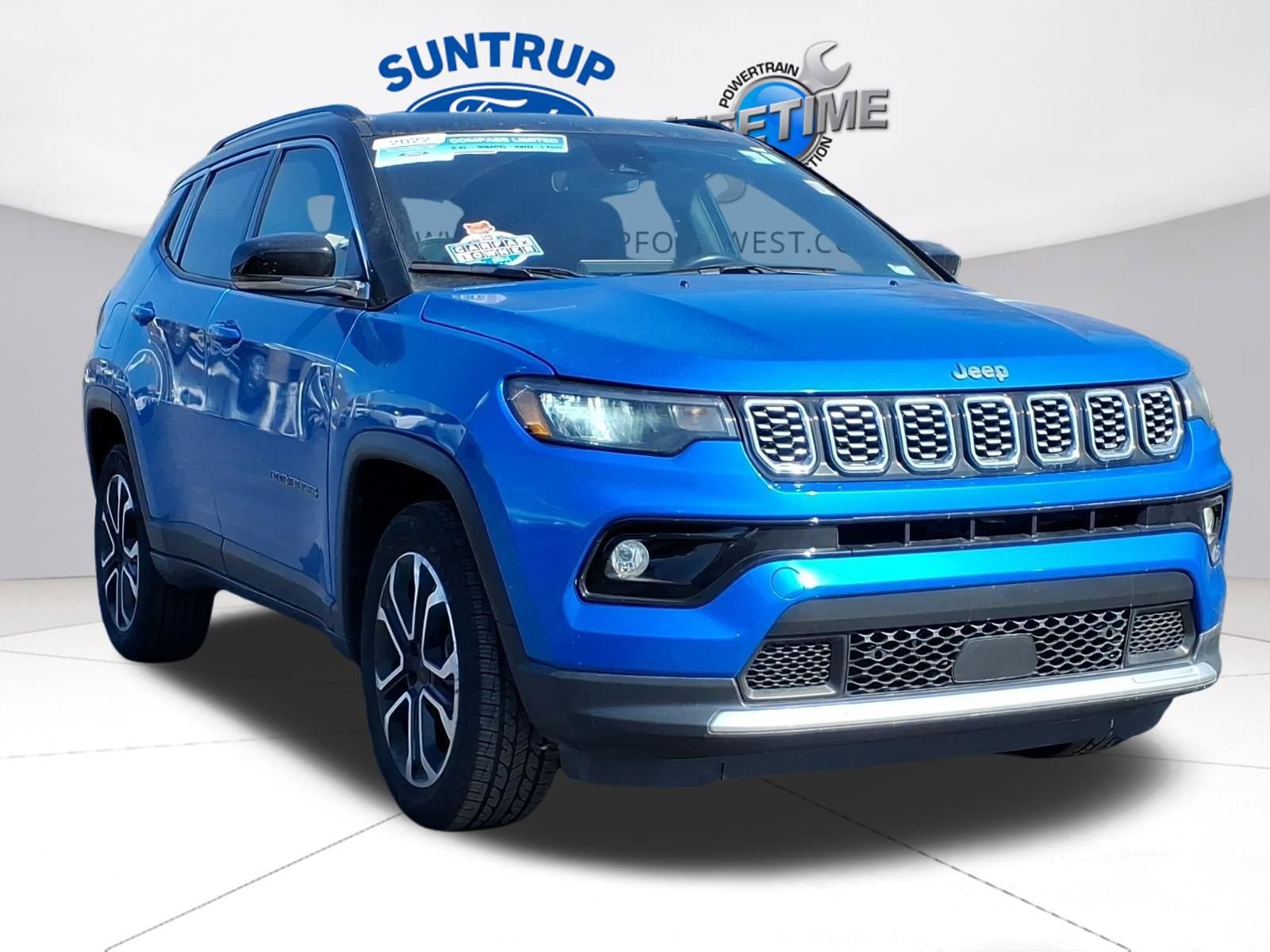 Used 2022 Jeep Compass Limited image 2