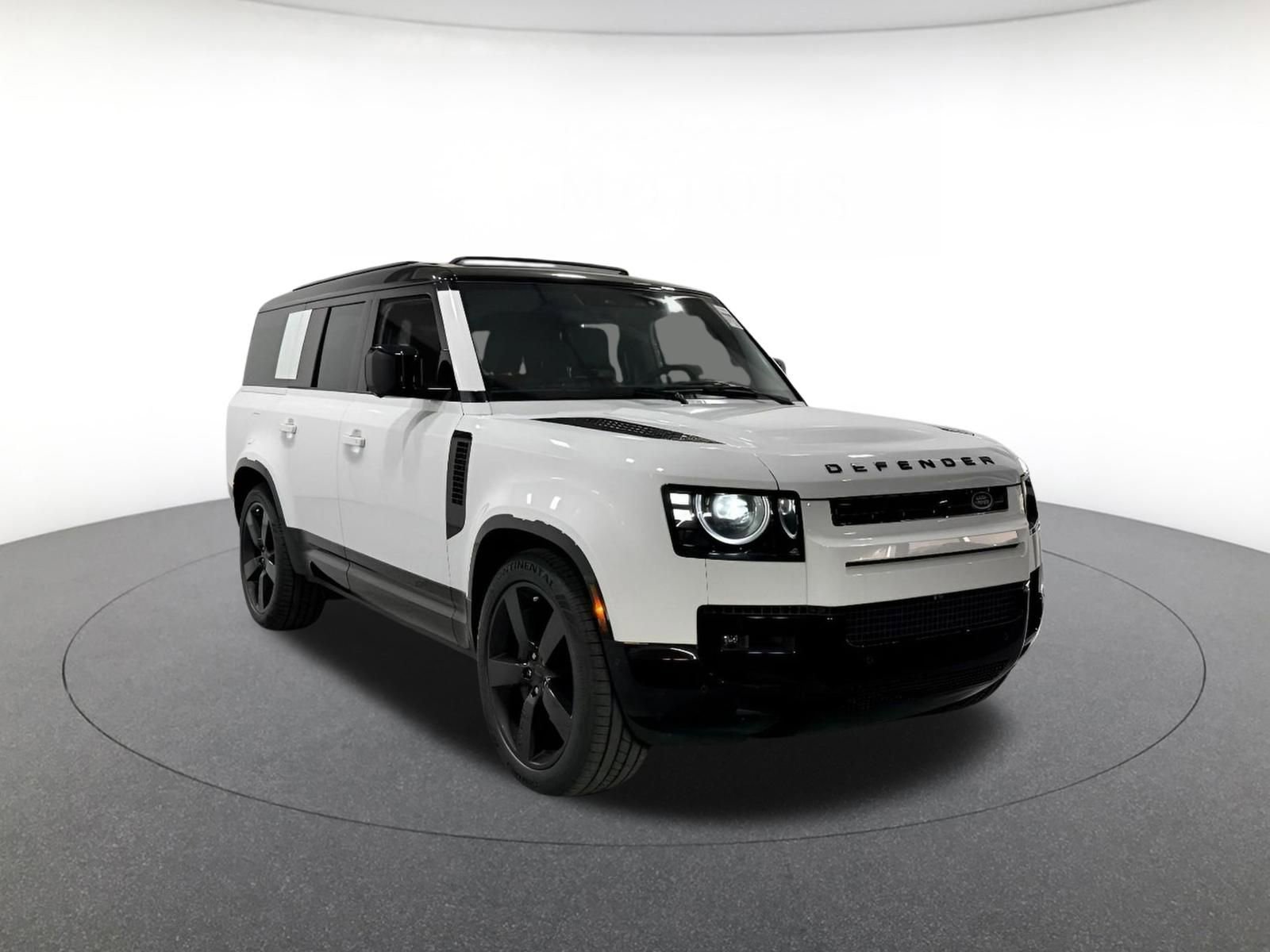 New 2026 Land Rover Defender 130 X-Dynamic SE image 6