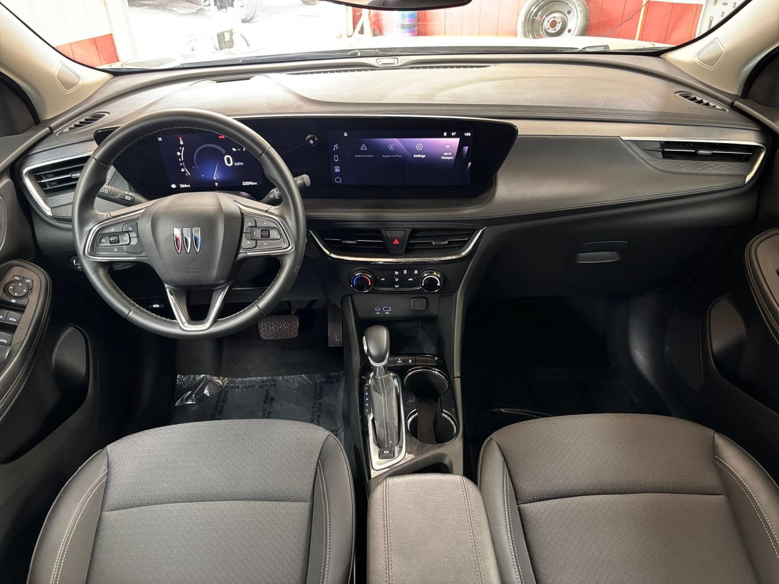 Used 2025 Buick Encore GX Preferred FWD image 32