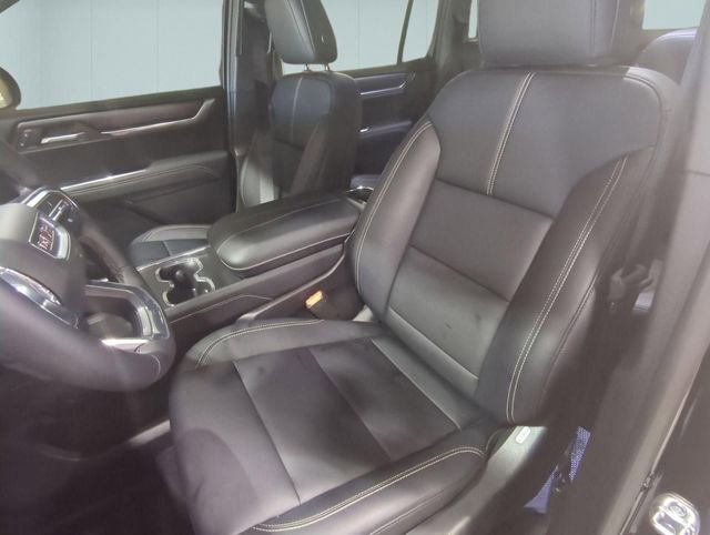 Used 2025 GMC Acadia Elevation w/ Elevation Premium Package image 19