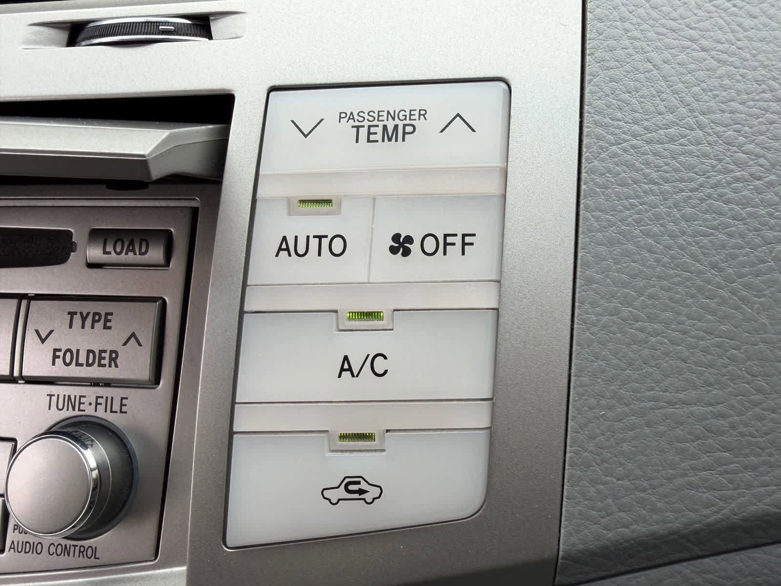 Used 2008 Toyota Avalon XLS FWD image 29