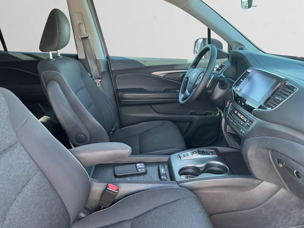 Used 2021 Honda Ridgeline Sport image 15