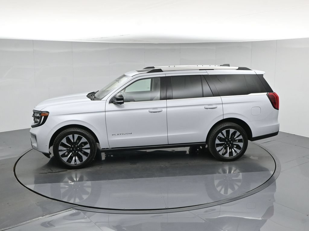 Used 2025 Ford Expedition Platinum w/ Driver's Package AWD/4WD image 51