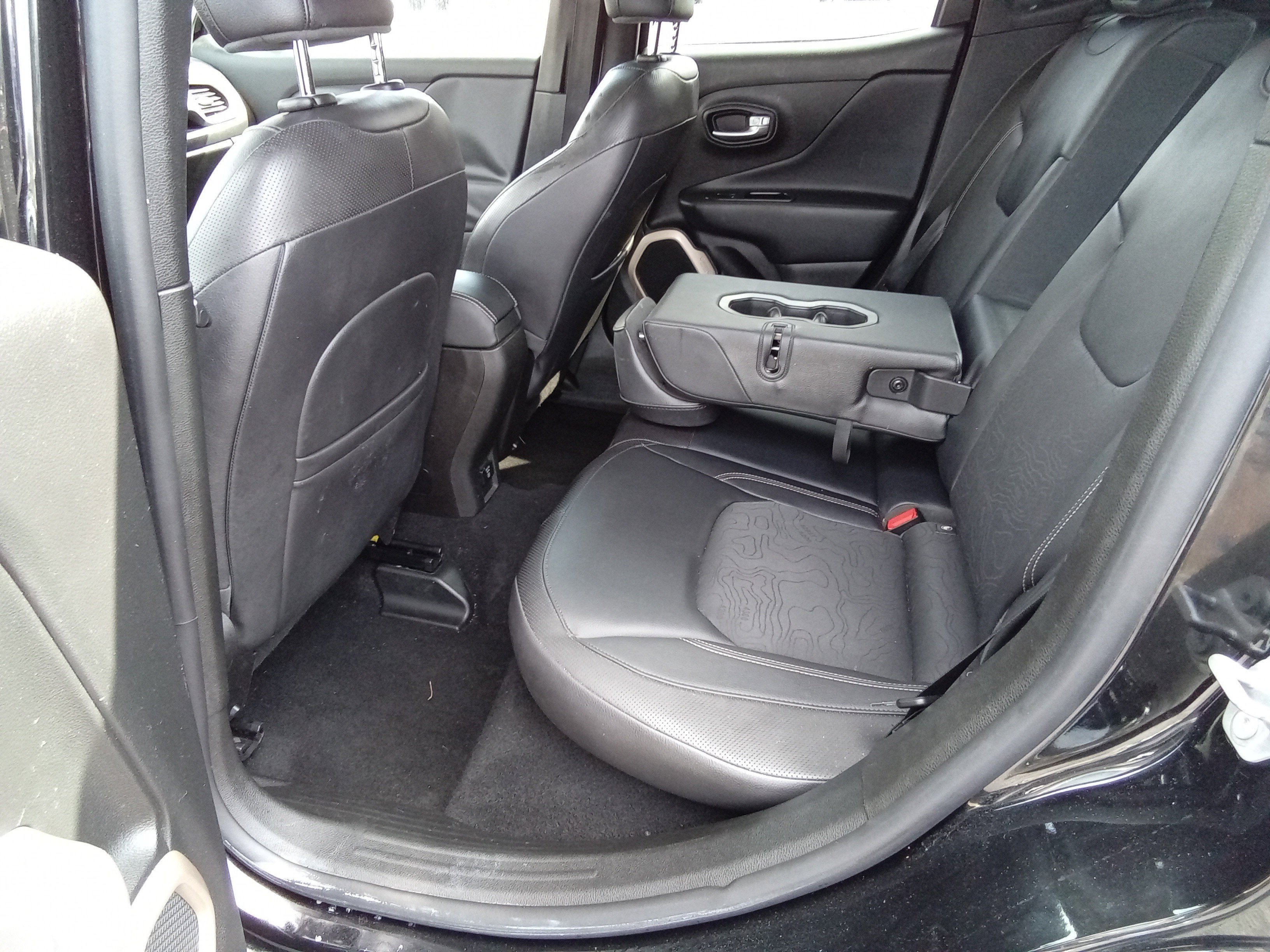 Used 2017 Jeep Renegade Trailhawk AWD/4WD image 26