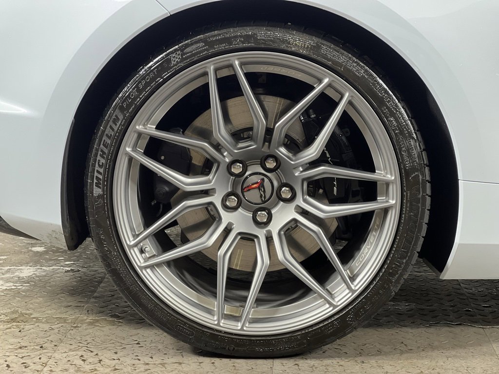 Used 2023 Chevrolet Corvette Z06 image 12