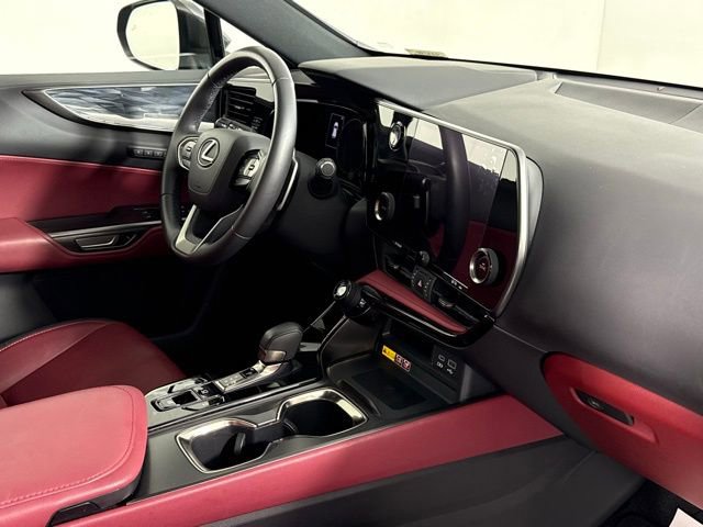 Used 2024 Lexus NX 250 FWD image 32