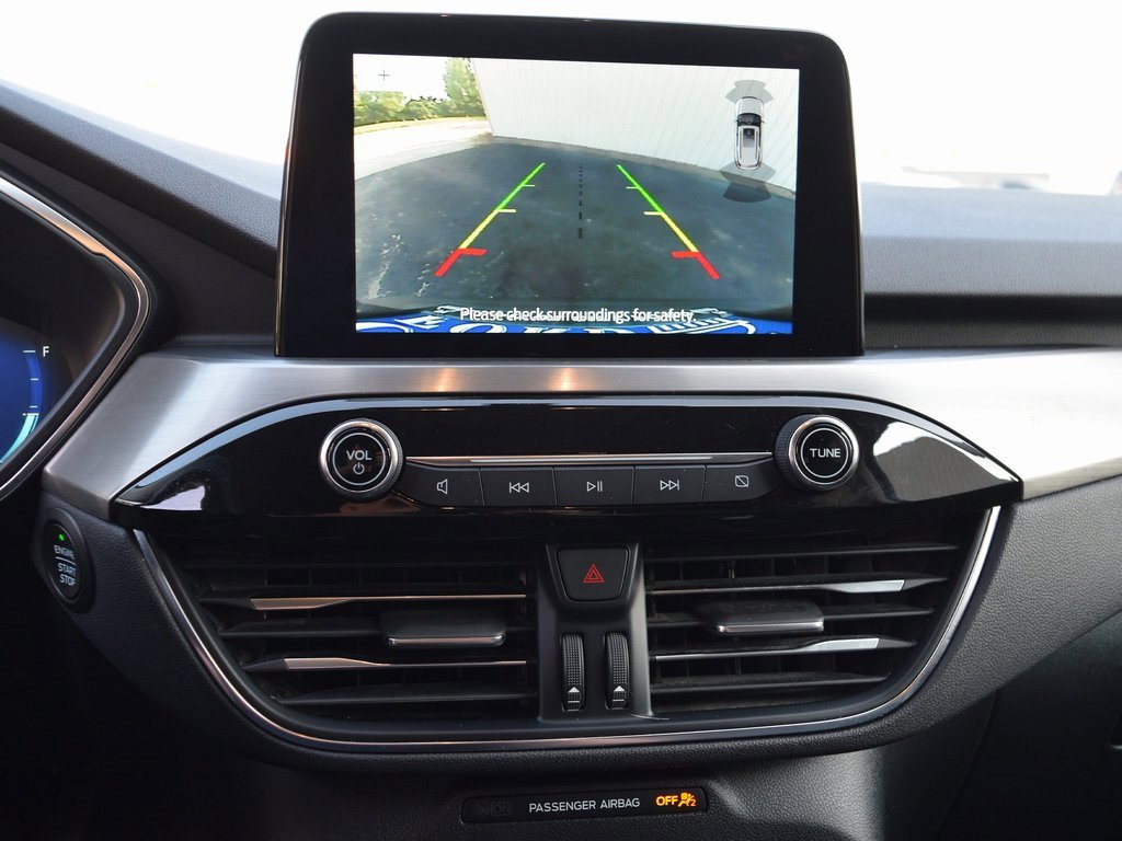 Used 2022 Ford Escape Titanium image 21