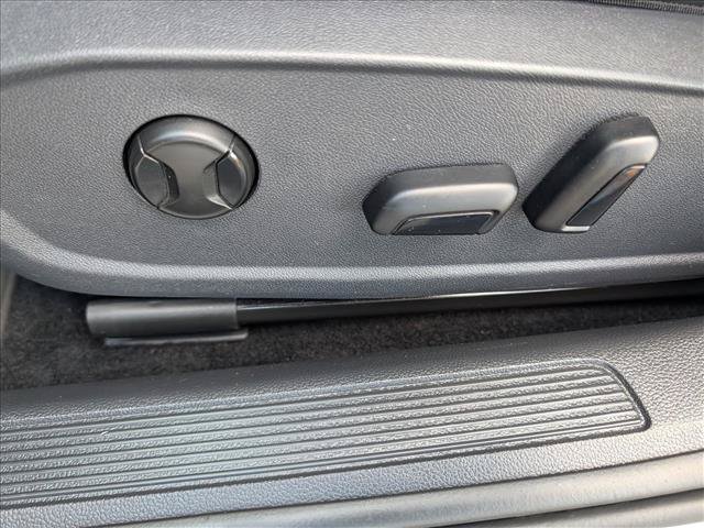 Used 2022 Volkswagen Jetta SE FWD image 21