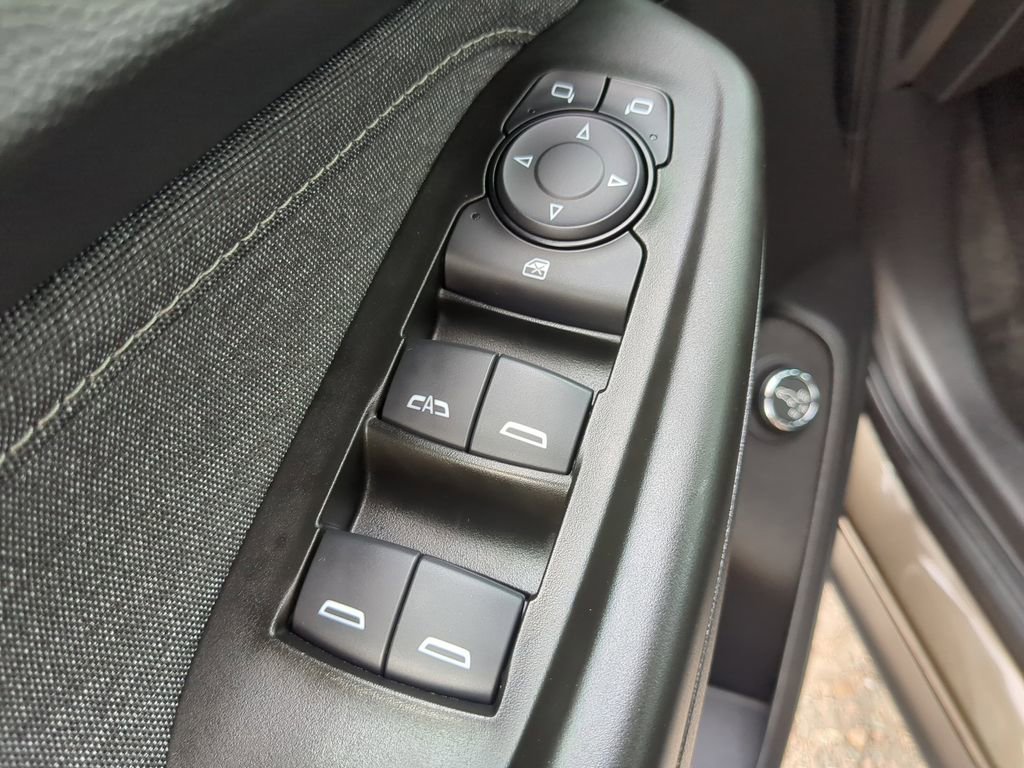 Used 2021 Chevrolet TrailBlazer ACTIV w/ Sun and Liftgate Package image 18