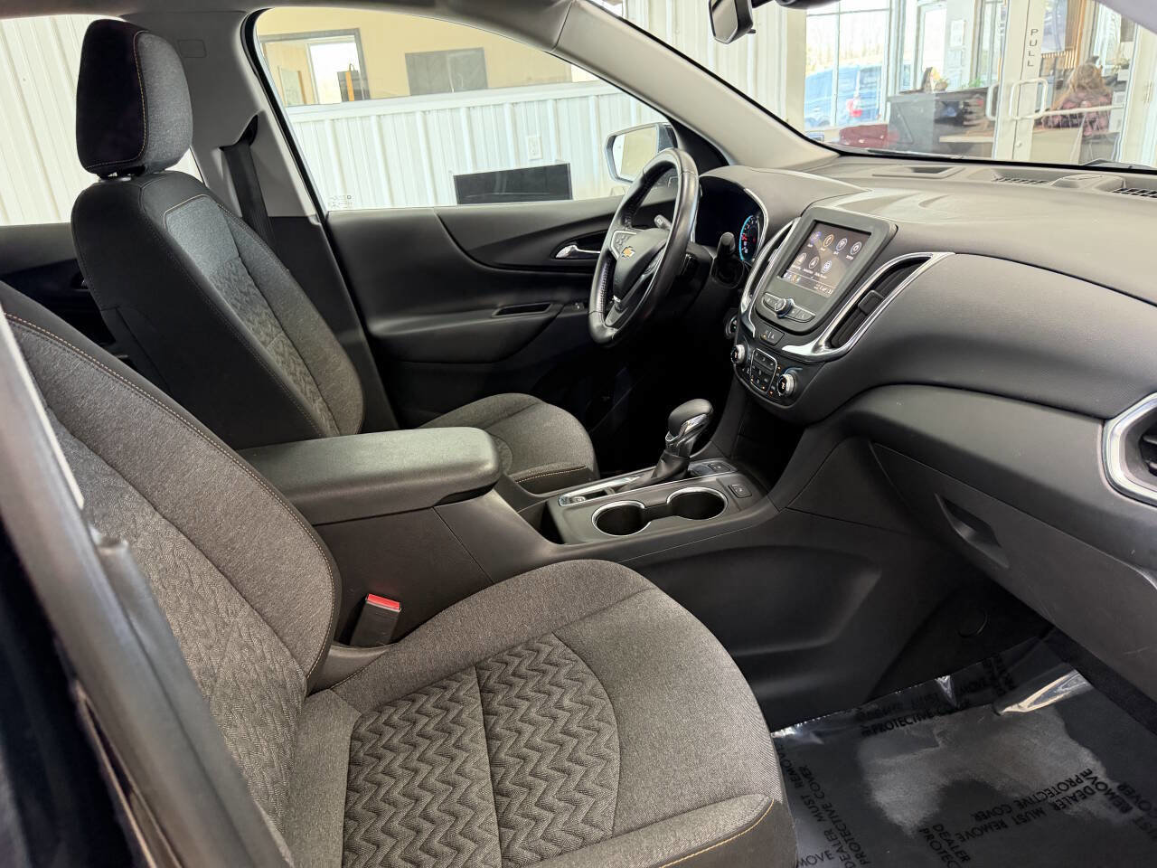 Used 2022 Chevrolet Equinox LT w/ Driver Convenience Package AWD/4WD image 22