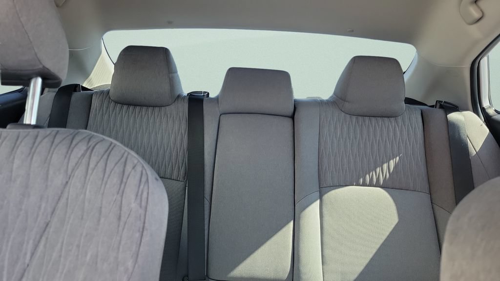 Used 2025 Toyota Camry LE w/ Convenience Package FWD image 9