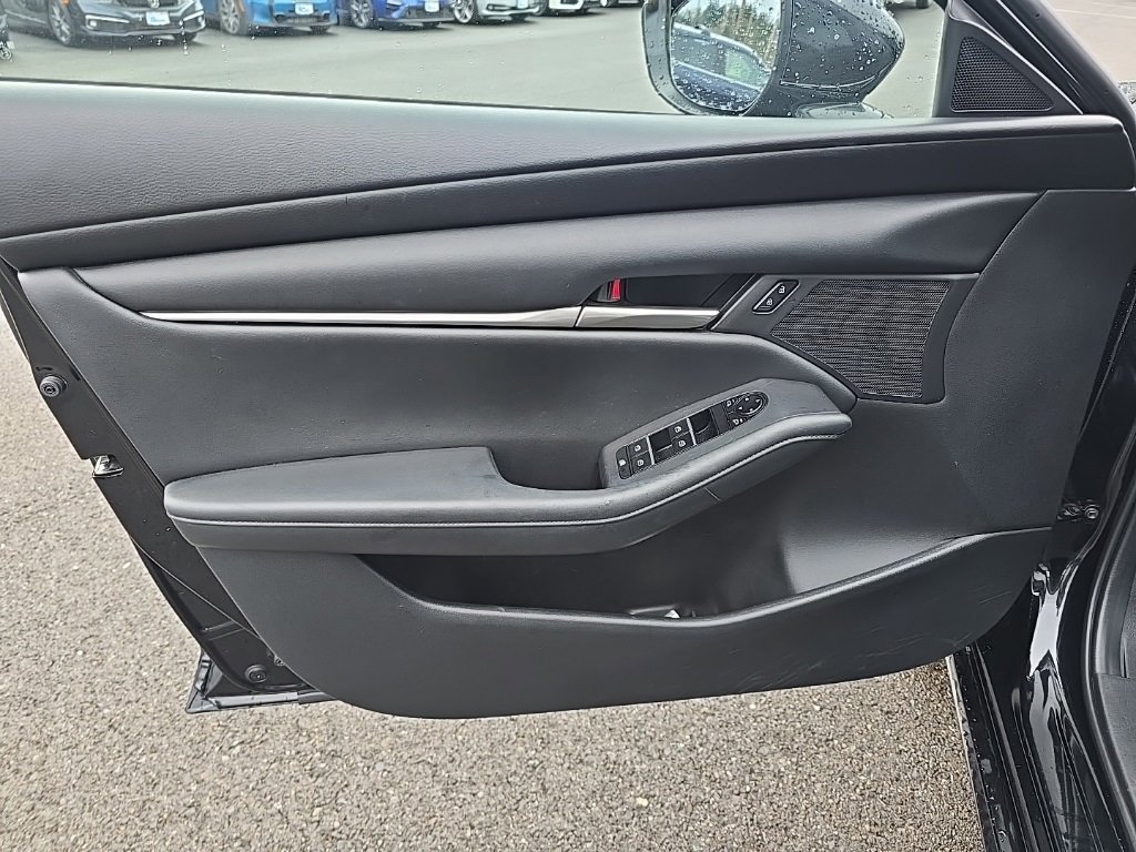 Used 2023 MAZDA MAZDA3 s image 21