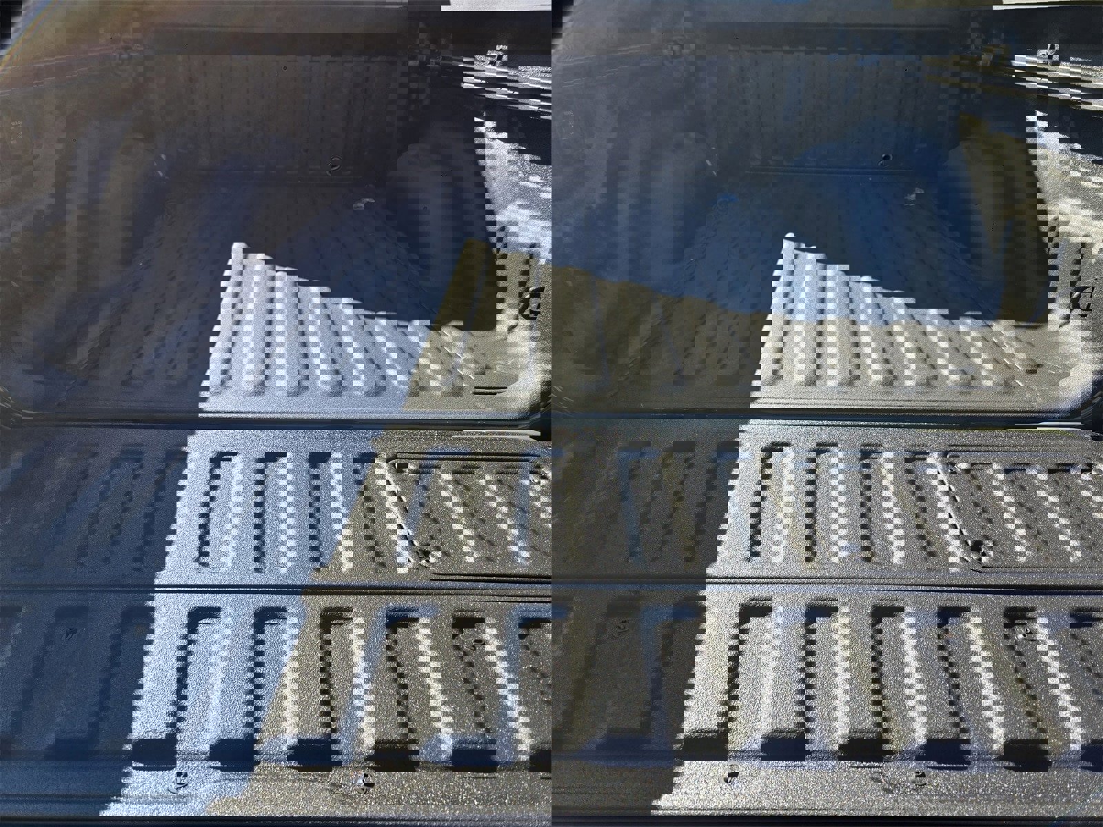 New 2026 RAM 1500 Laramie w/ Night Edition image 32