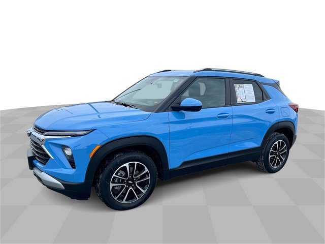 Used 2024 Chevrolet TrailBlazer LT w/ LT Cold Weather Package image 1