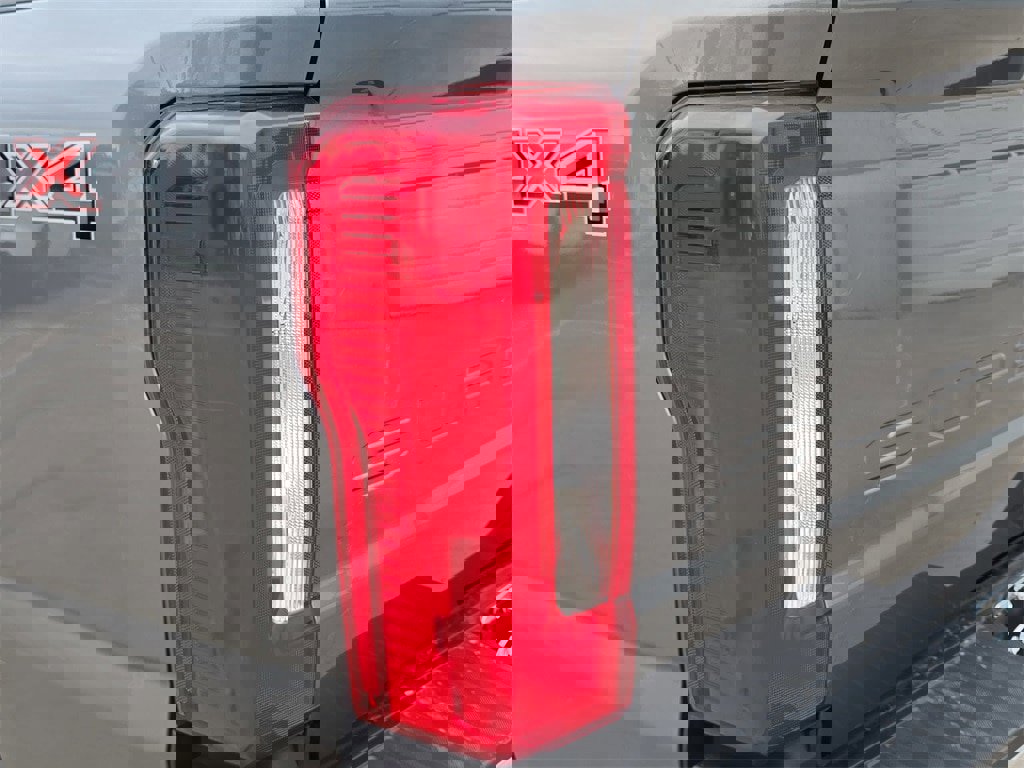 Used 2024 Ford F250 XLT image 28