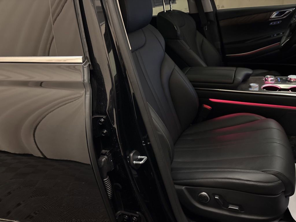 Used 2025 Genesis GV80 2.5T Select image 25