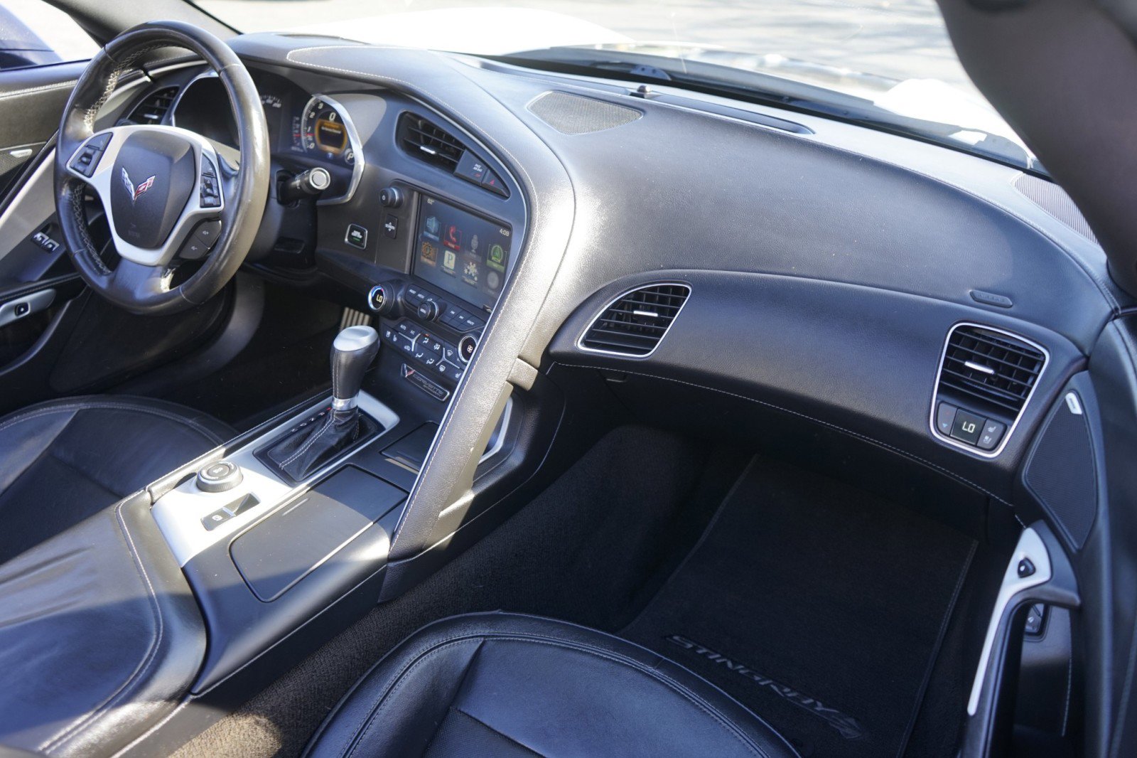 Used 2014 Chevrolet Corvette Stingray Convertible w/ 2LT Preferred Equipment Group image 18