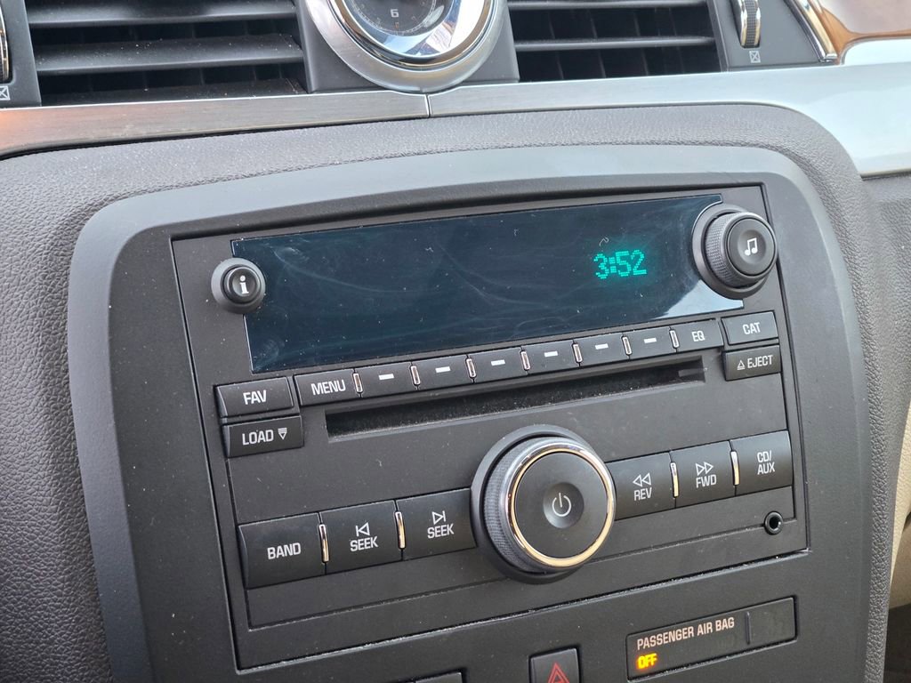 Used 2008 Buick Enclave CXL w/ Entertainment Package #1 image 37