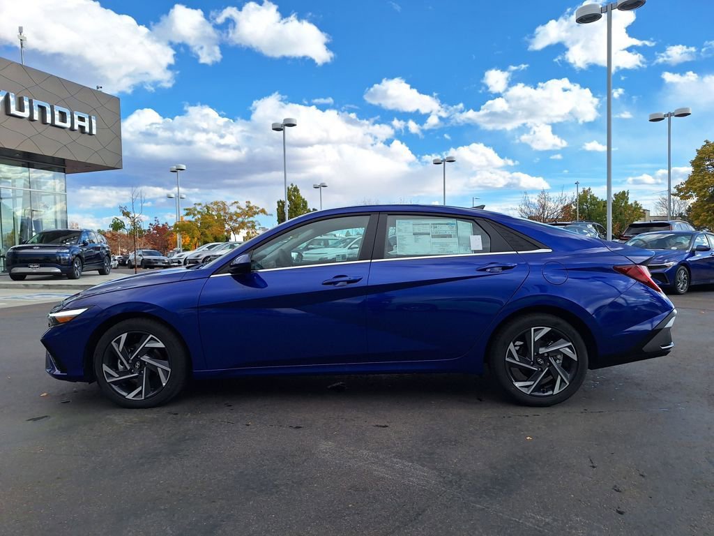 Used 2024 Hyundai Elantra SEL w/ Convenience Package image 6