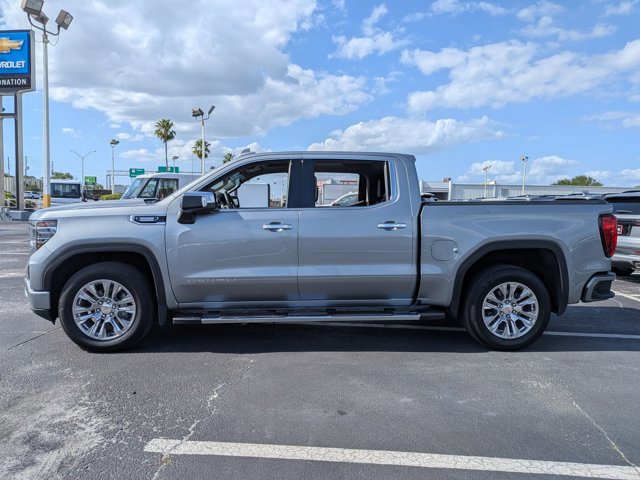 Used 2023 GMC Sierra 1500 Denali RWD image 9