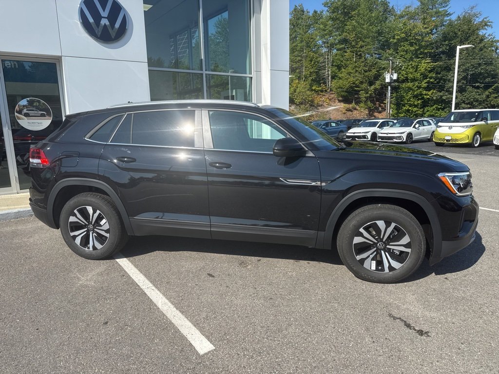 New 2026 Volkswagen Atlas Cross Sport SE image 12