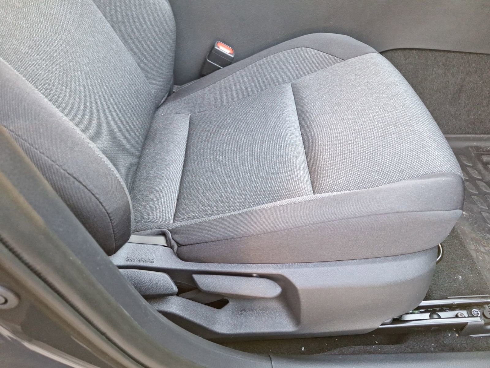 Used 2025 Toyota Camry LE image 34