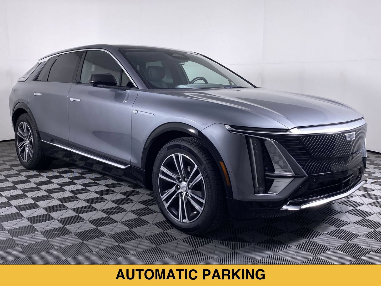 Certified 2023 Cadillac Lyriq AWD image 21