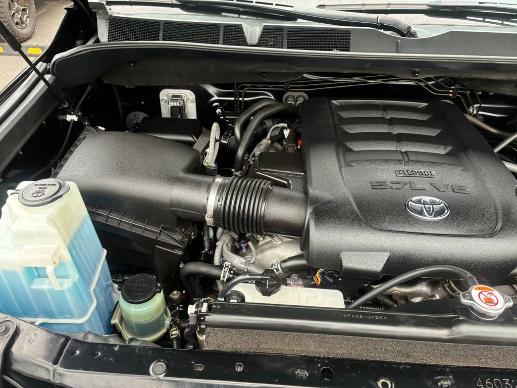 Used 2020 Toyota Tundra SR5 w/ TRD Off-Road Package image 15