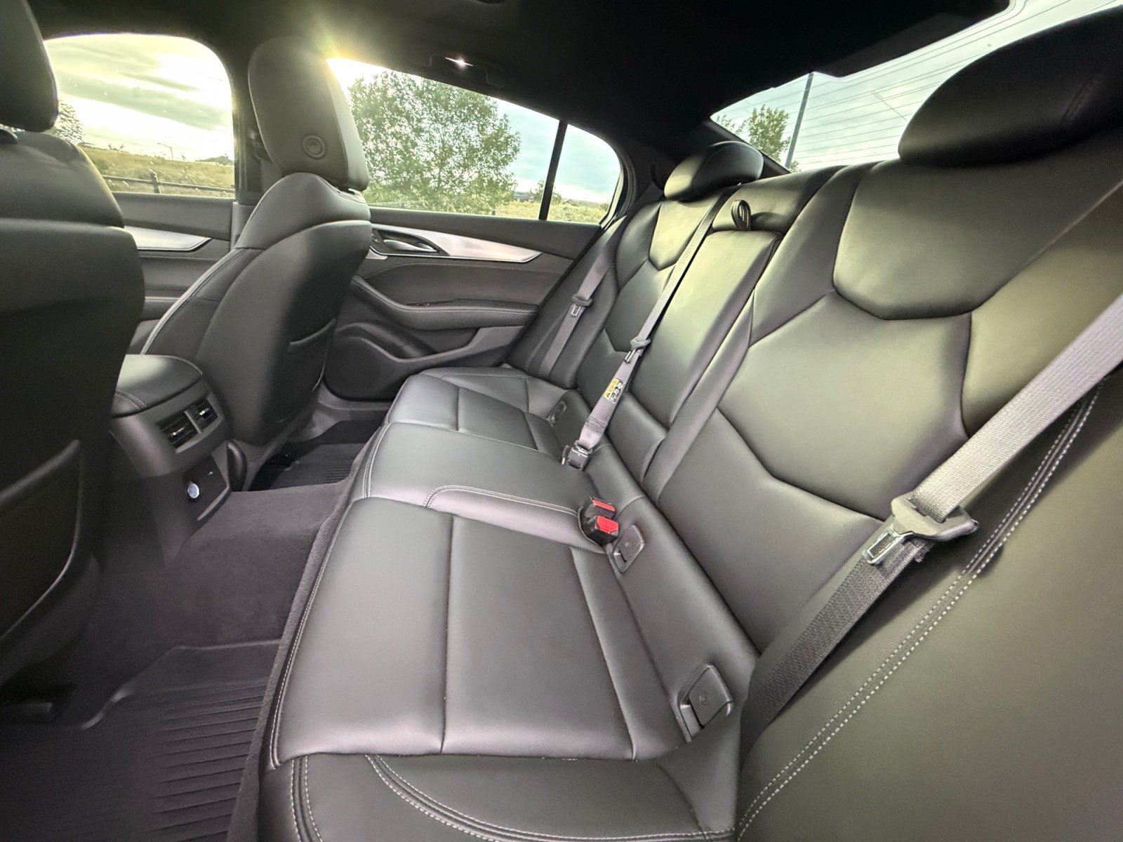 Used 2023 Cadillac CT5 Luxury w/ Sun And Sound Package AWD/4WD image 17