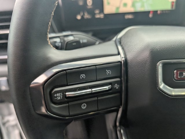 New 2026 GMC Terrain AT4 w/ Technology Package II AWD/4WD image 16