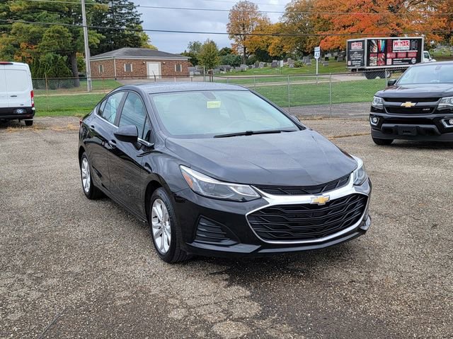 Used 2019 Chevrolet Cruze LT image 3