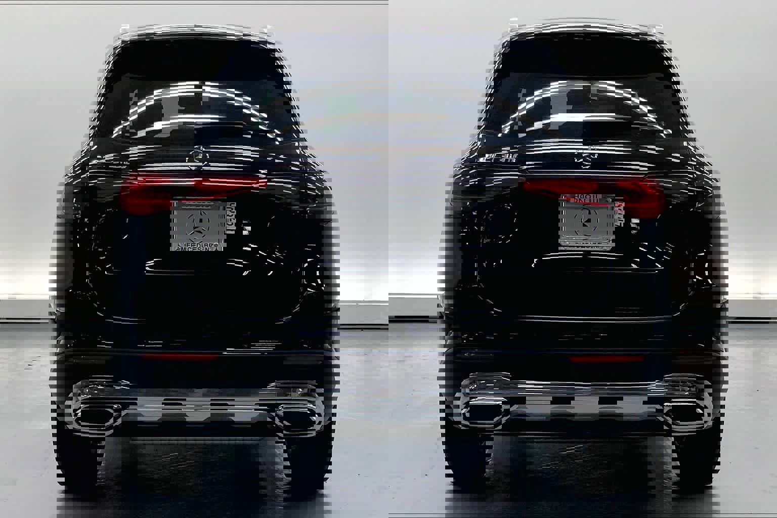 Used 2025 Mercedes-Benz GLC 300 image 6