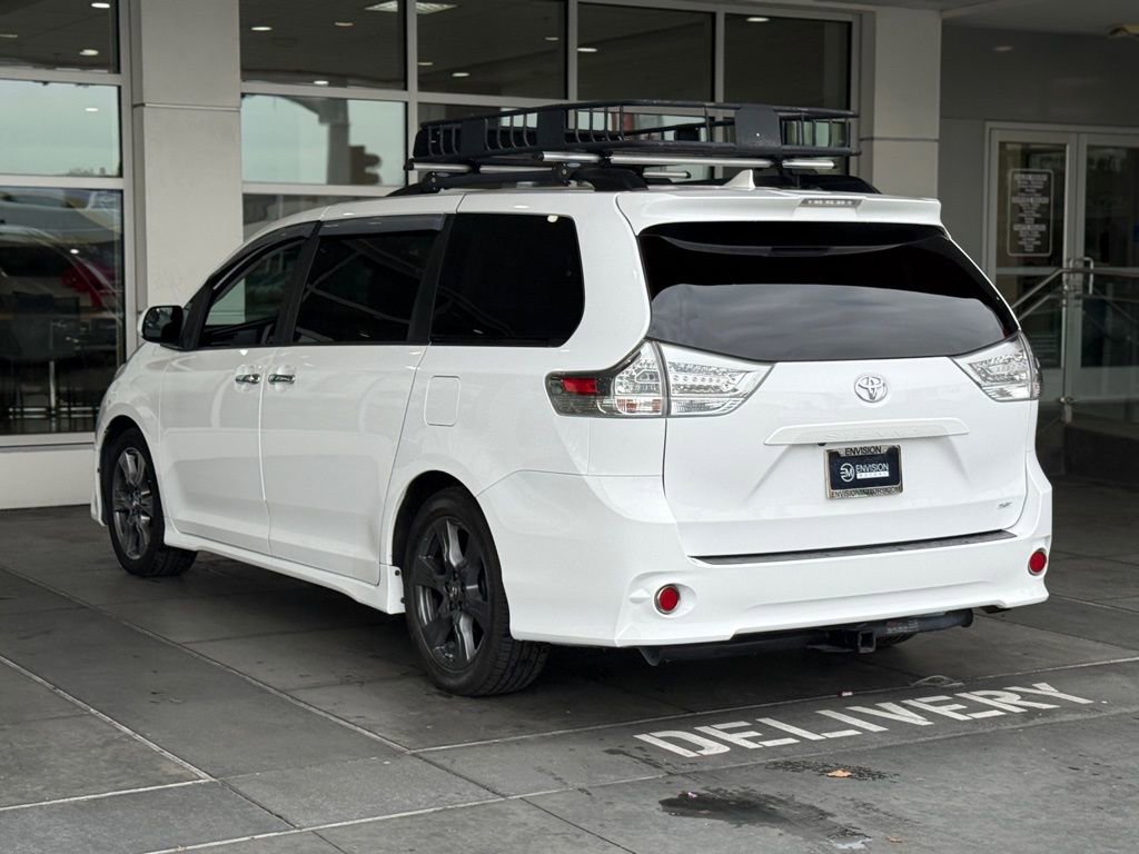 Certified 2019 Toyota Sienna SE image 11