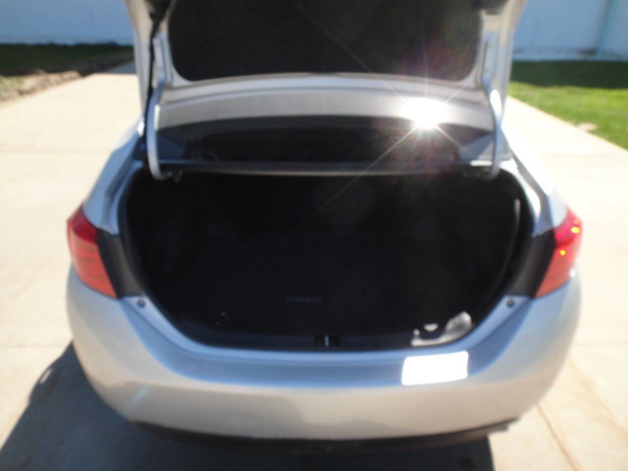 Used 2019 Toyota Corolla SE image 23